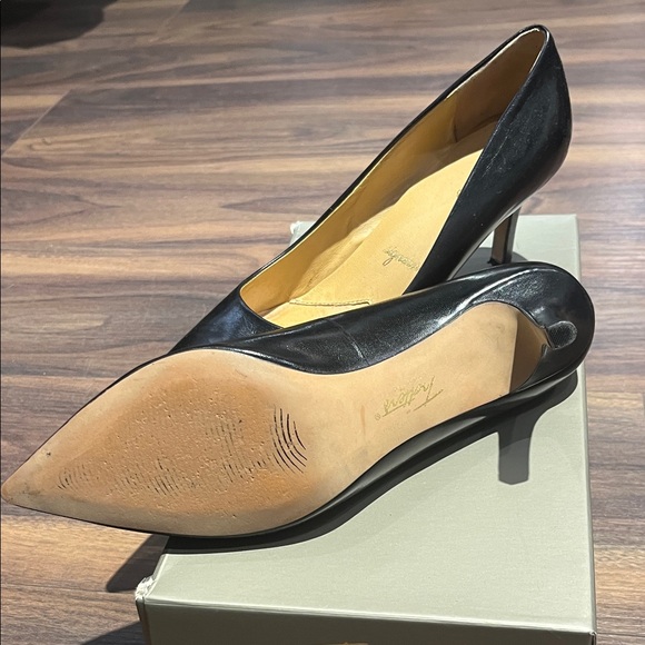 Trotters Signature Black Heels - Picture 7 of 8